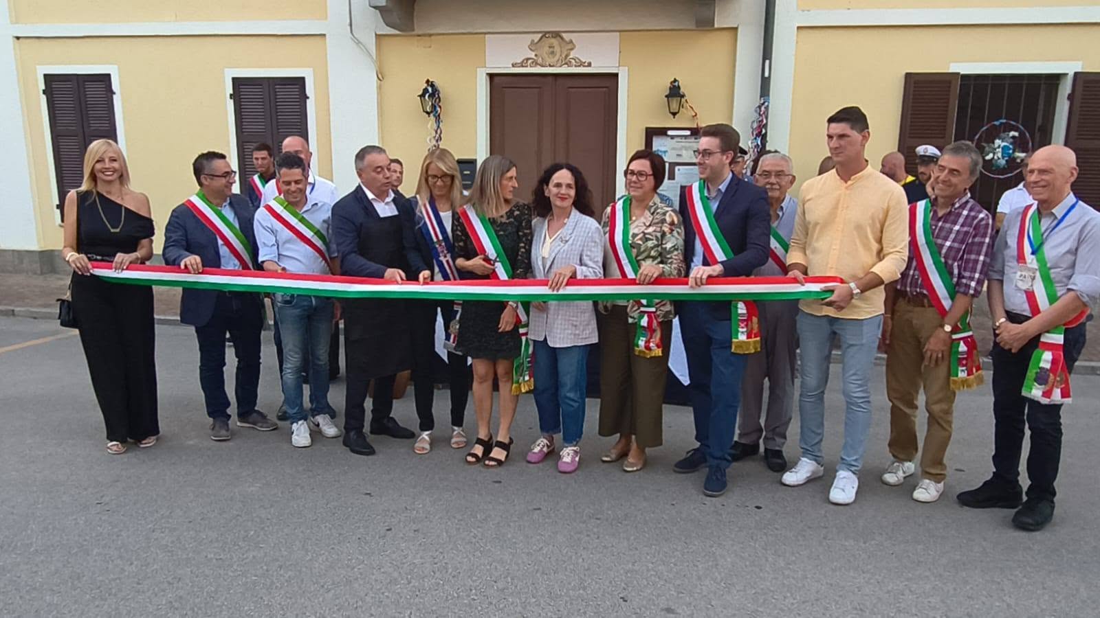 Foto di gruppo dei protagonisti dell'evento