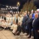 Scatto con tutti i protagonisti dell'evento: amministrazioni, associazioni e produttori